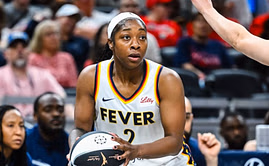 "She was watching film on the plane" - Fever coach Stephanie White highly impressed with Aari McDonald the "point guard"