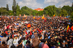 'सभी की सुरक्षा और भलाई हमारे...,' बेंगलुरु में जश्न के बीच हुए दर्दनाक हादसे पर RCB ने जताया दुख, सामने आई बड़ी प्रतिक्रिया