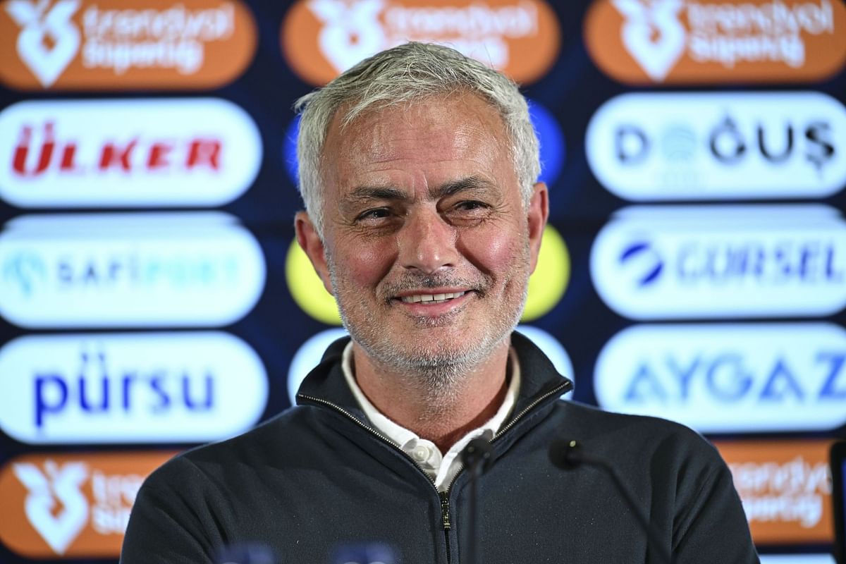 Jose Mourinho blocks Manchester United star's move to Fenerbahce after personal terms were agreed - Reports