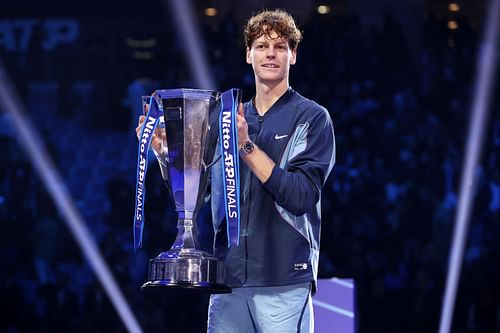 Jannik Sinner celebrating with the 2024 Nitto ATP Finals trophy (Source: Getty)