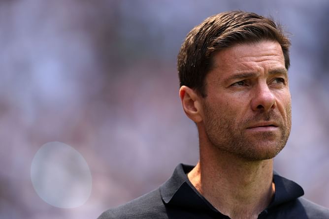 Real Madrid Transfer News Roundup: Los Blancos suffer Myles Lewis-Skelly blow, Fenerbahce eyeing Spanish ace, and more - June 19, 2025