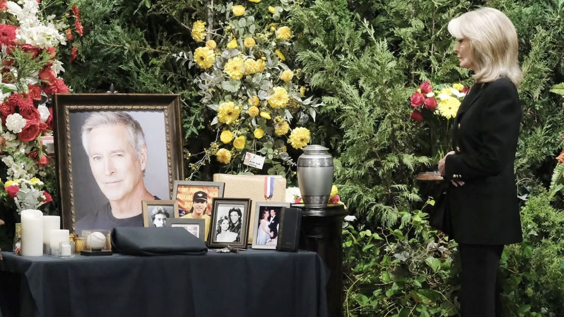 Marlena Evans saying the final goodbye to John Black (Image via Instagram / dayspeacock)