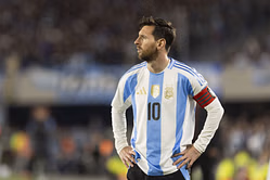 "He can't fall into this trap" - Former Atletico Madrid coach calls out Lionel Messi for his on field altercation with James Rodriguez