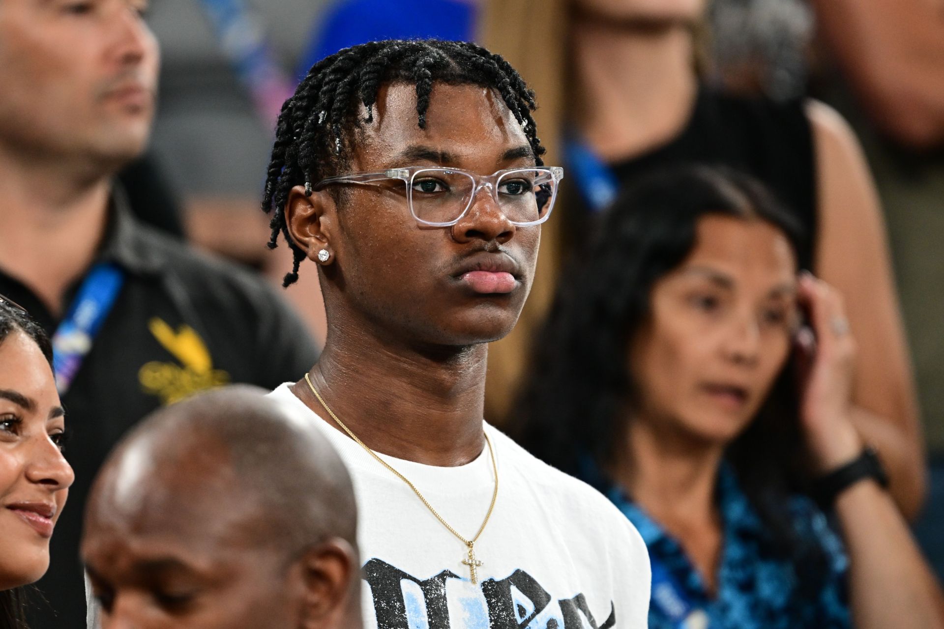 LeBron James' son Bryce James receives heartfelt birthday wishes from Chris Paul Jr., Bryce Cofield and others as he turns 18