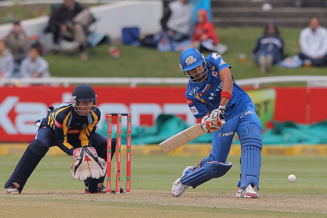 "Maine galat bol diya tha toss pe" - Rohit Sharma reveals hilarious story of lying to Anil Kumble during 2013 Champions League final
