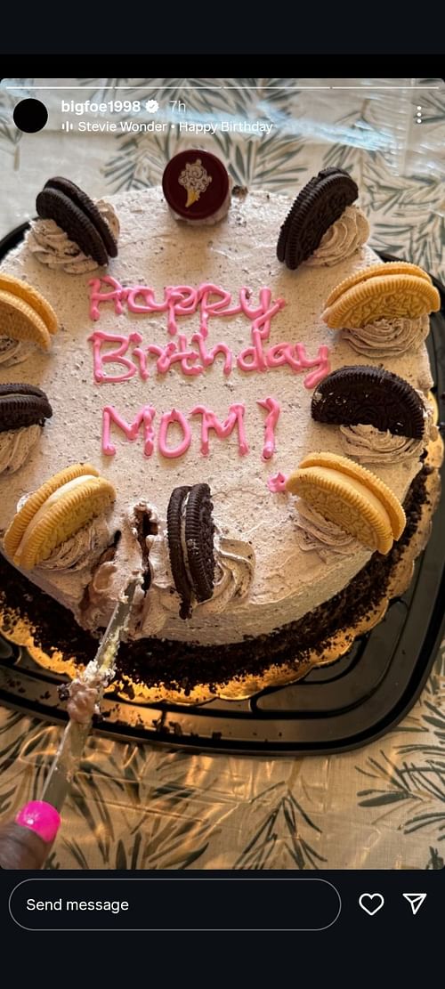 Tiafoe's Instagram Story featuring the cake for his mother Alphina's birthday, dated Thursday, June 12 (Source: Instagram/bigfoe1998)