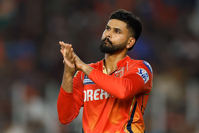 'हमें अगले साल IPL ट्रॉफी जीतनी है',श्रेयस अय्यर ने की पंजाब किंग्स टीम की तारीफ, फाइनल में मिली हार के बाद कही बड़ी बात
