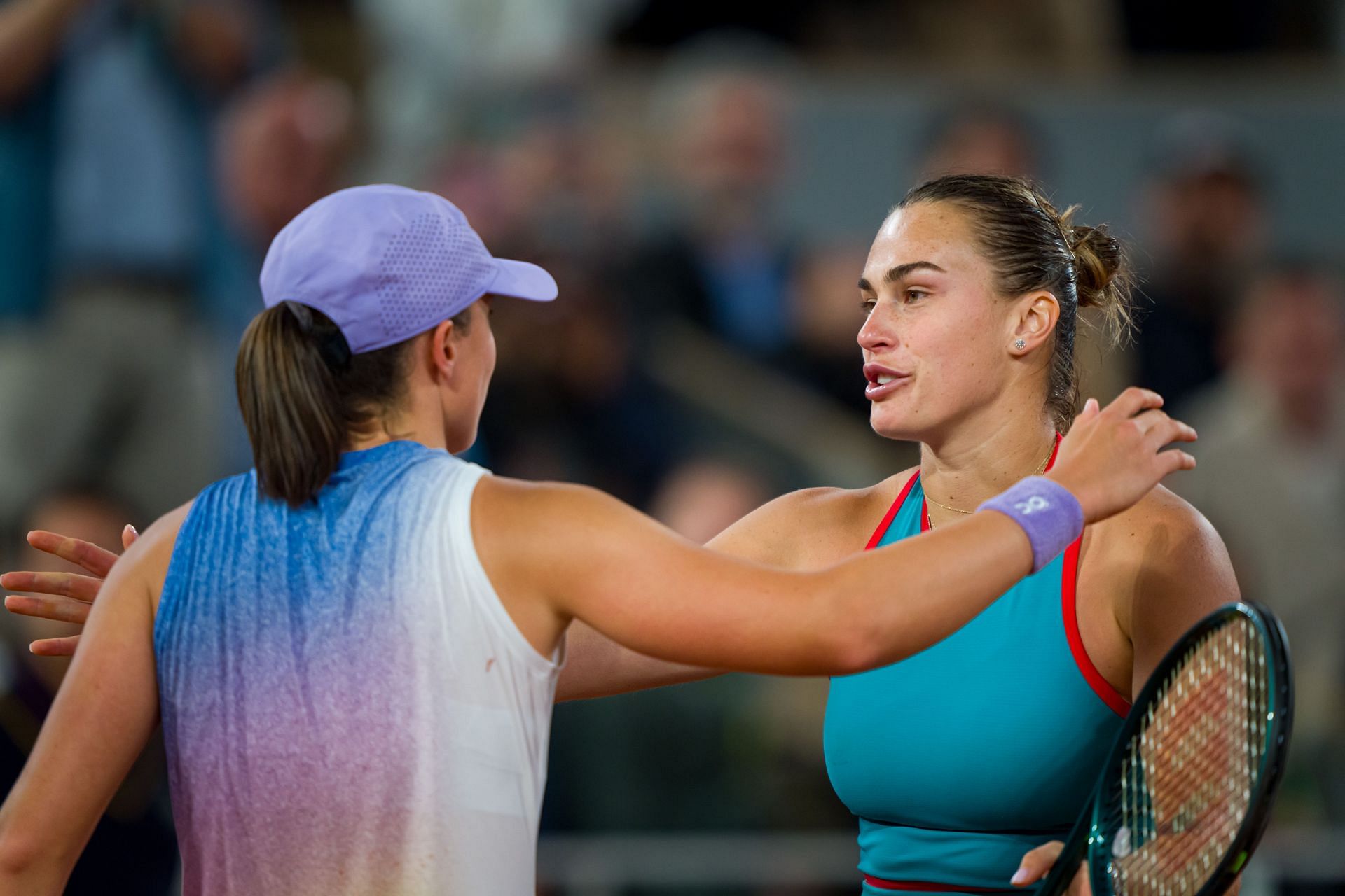 Iga Swiatek and Aryna Sabalenka at the French Open 2025. (Photo: Getty)