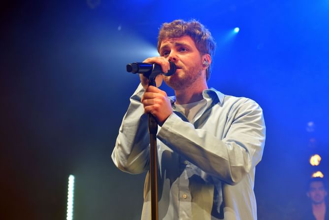 Alex Warren set to drop debut album ‘You’ll Be Alright, Kid’ on July 18