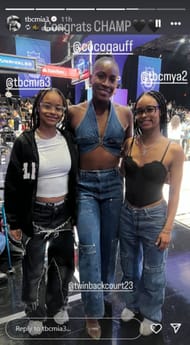 Tennessee-bound sisters Mya and Mia Pauldo pose with newly crowned French Open Champion Coco Gauff (Image via Instagram @tbcmia3)