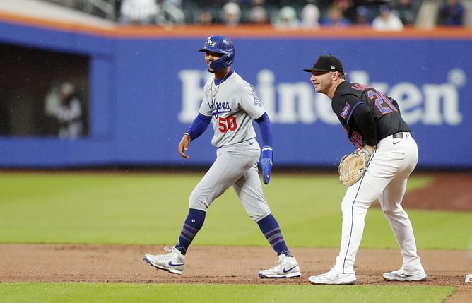 "I was between two ultra veterans" - Pete Alonso shares hilarious origin story of "Polar Bear" nickname to Mookie Betts