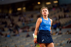 WATCH: Controversial scenes at French Open as Jasmine Paolini breaks up fight between fans after her kind gesture goes wrong