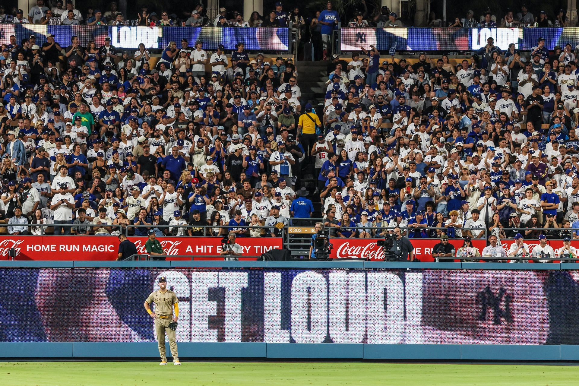 Are Dodgers fans going to boycott? - Internet ablaze after stadium officials forbid pro-Latino community scarf in Padres game