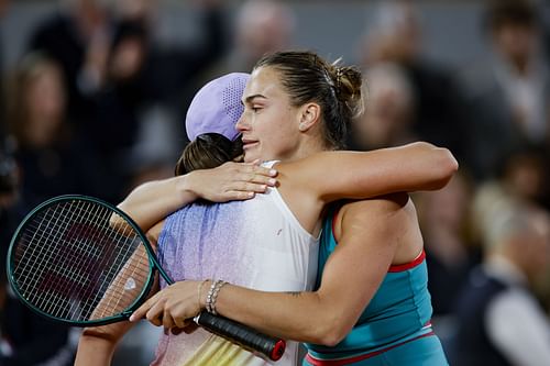 Iga Swiatek and Aryna Sabalenka pictured at the 2025 French Open | Image Source: Getty
