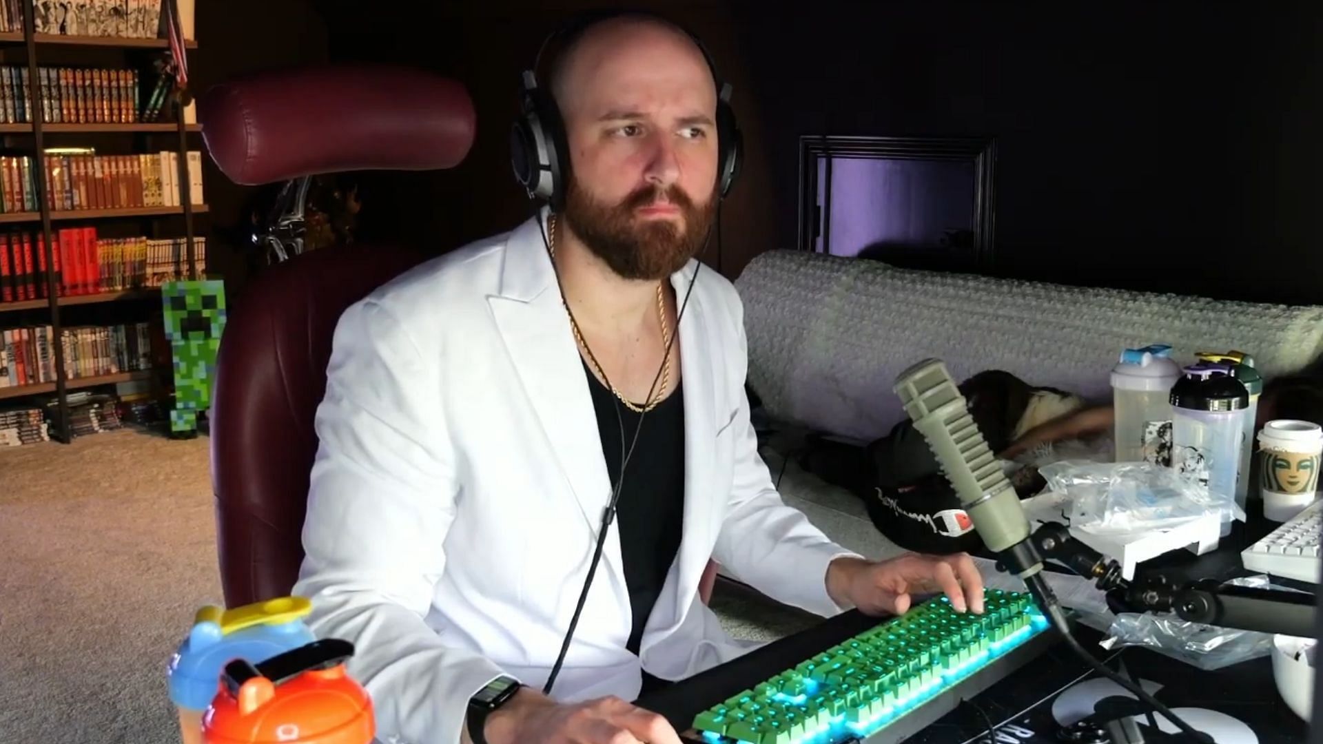  Tectone addressed his seven day Twitch ban in a broadcast on YouTube (Image via Tectone/YouTube)