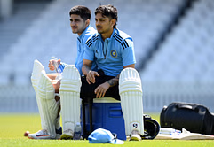 Shubman Gill & Ishan Kishan pose with Sanjiv Goenka’s grandchildren ahead of ENG vs IND 2025 Tests [In Picture]