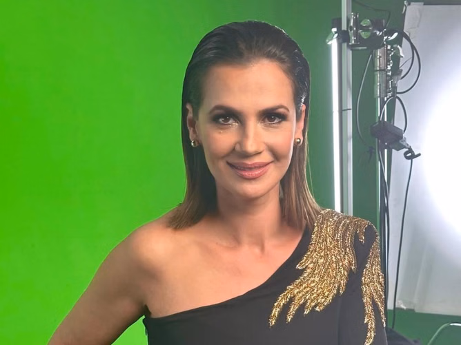 "Completely unhinged"— The Real Housewives of Miami fans react to Julia throwing a drink at Guerdy
