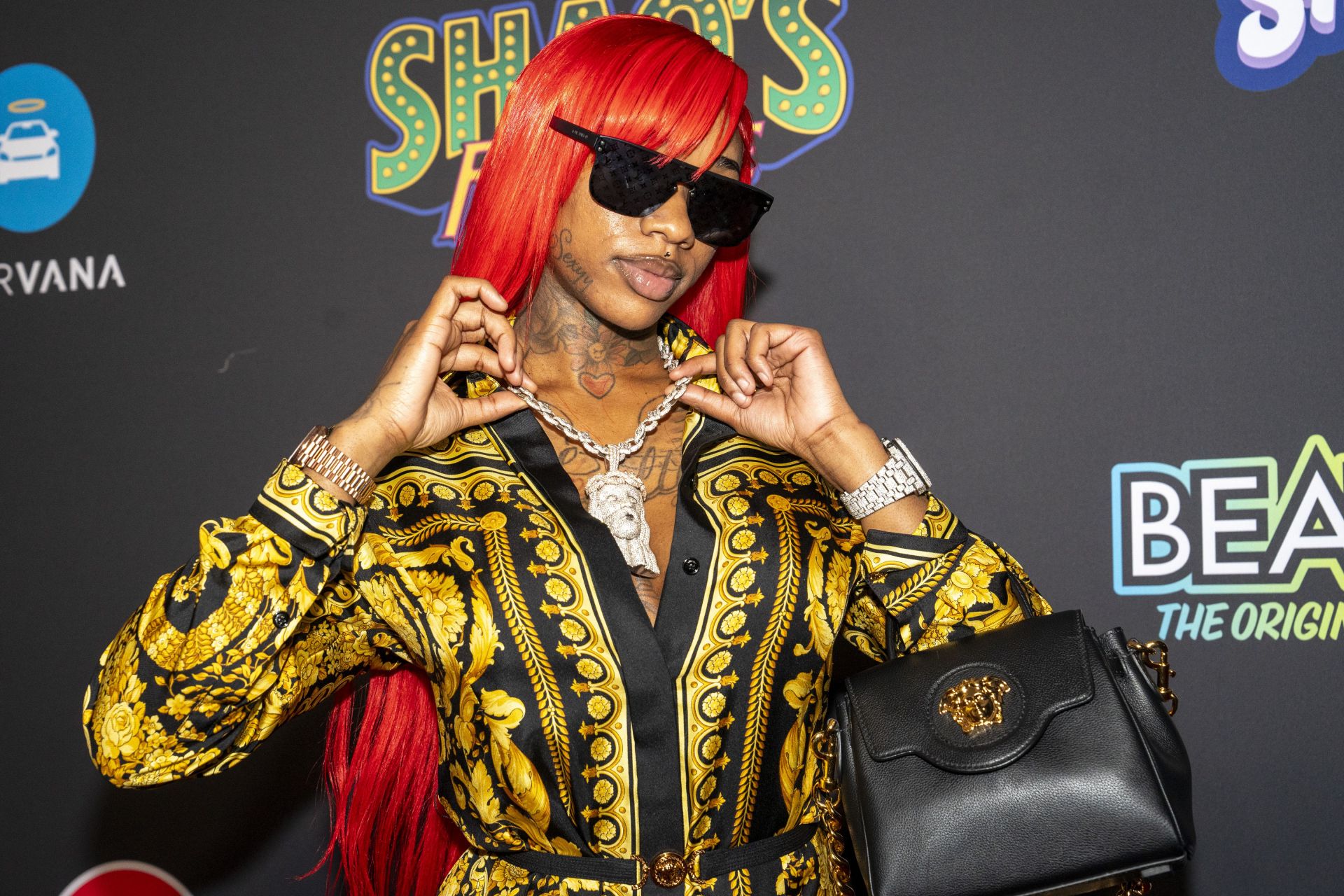 Sexyy Red slams Ray J for falsely claiming they slept together