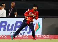 Shreyas Iyer takes fine catch to dismiss Phil Salt as Kyle Jamieson gets first breakthrough in RCB vs PBKS IPL 2025 Final