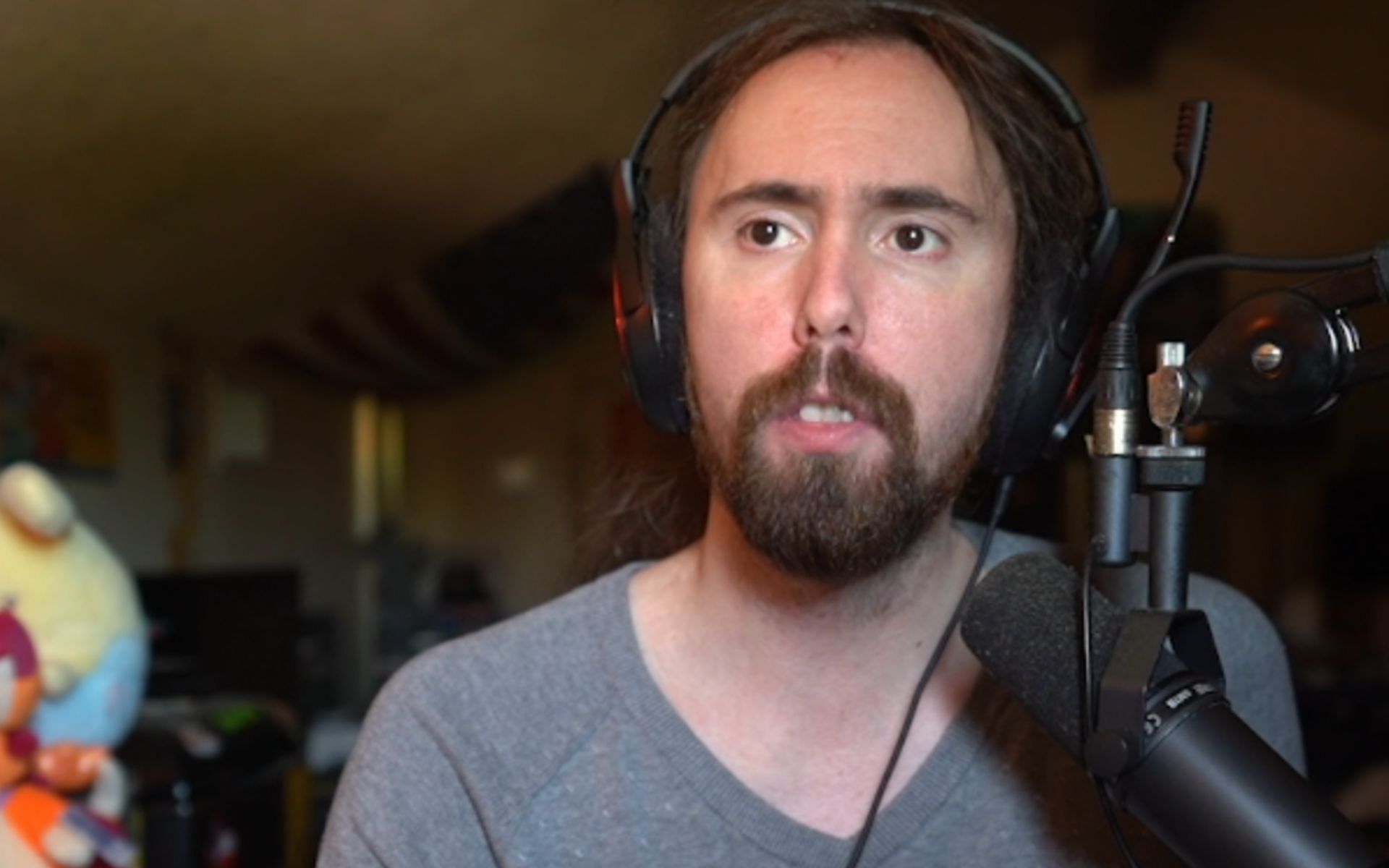 &quot;All these people should just get arrested&quot;: Asmongold wants anti-ICE LA protesters to face punishment