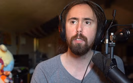 "All these people should just get arrested": Asmongold wants anti-ICE LA protesters to face punishment