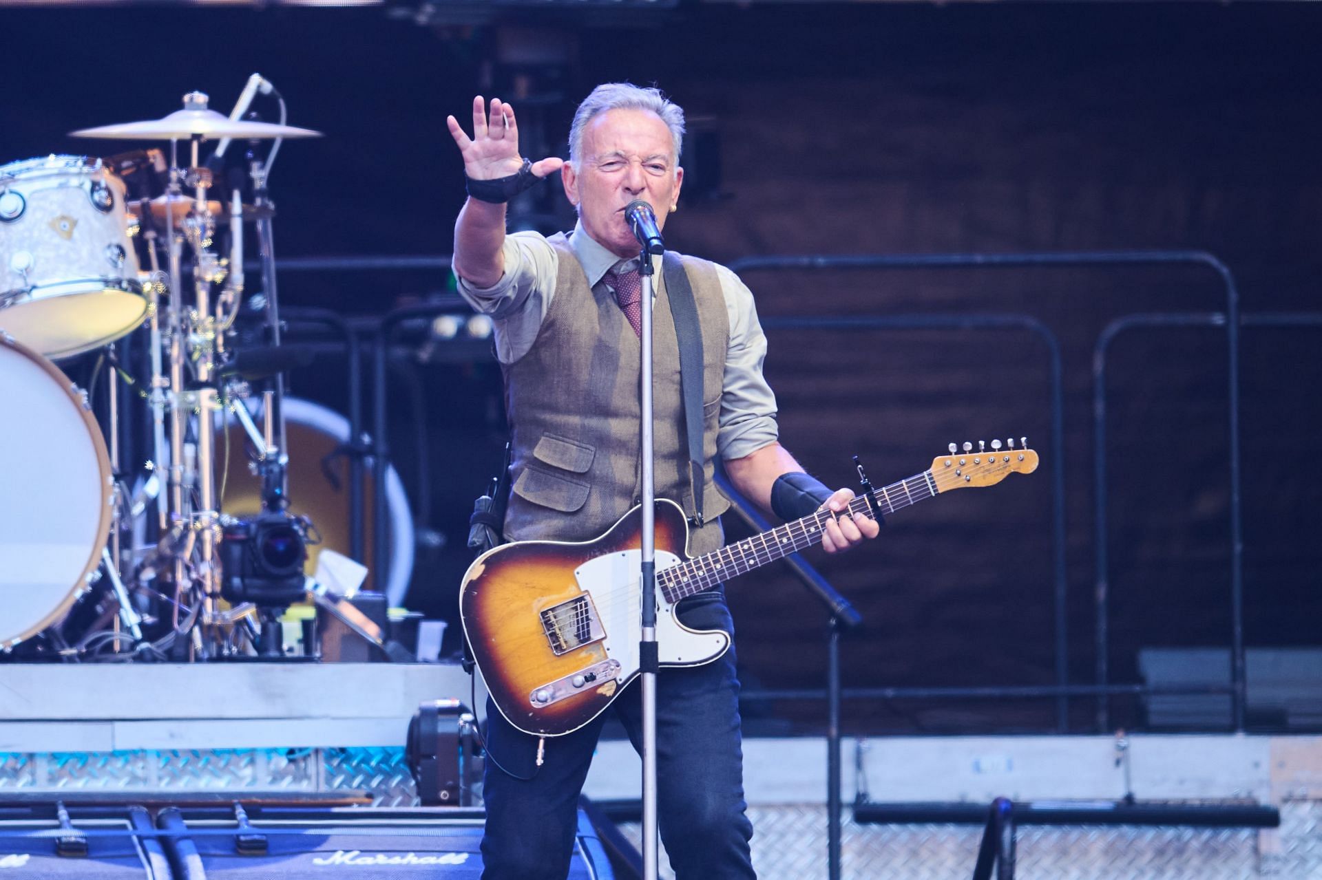 Bruce Springsteen shares his thoughts on having Adolescence actor Stephen Graham in his biopic