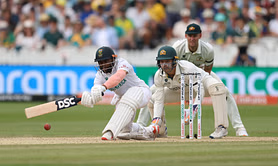 What are the chances of rain on Day 4 of the SA vs AUS WTC 2025 Final at Lord's?