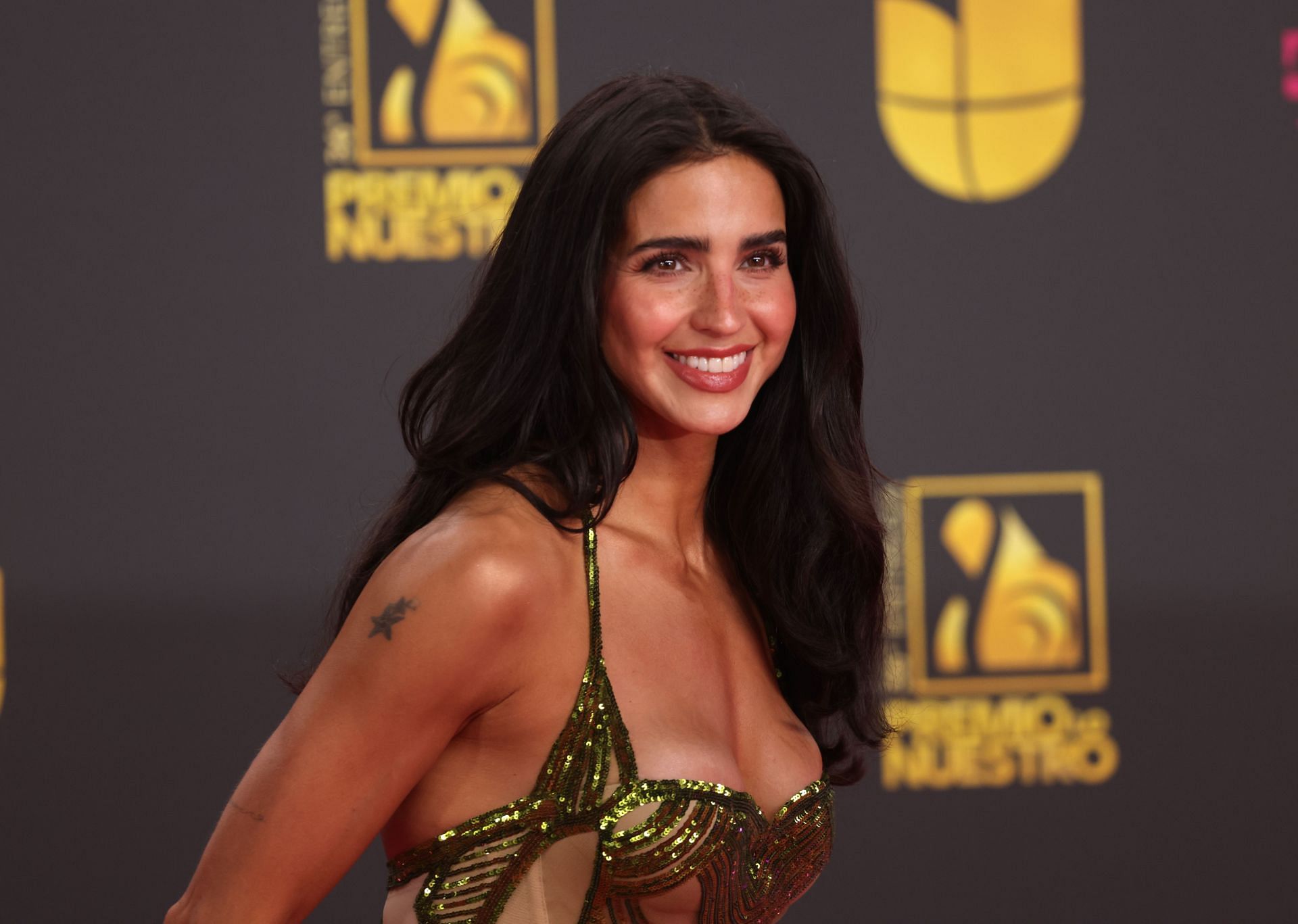 B&aacute;rbara de Regil at Univision&#039;s 36th Premio Lo Nuestro (Source: Getty)