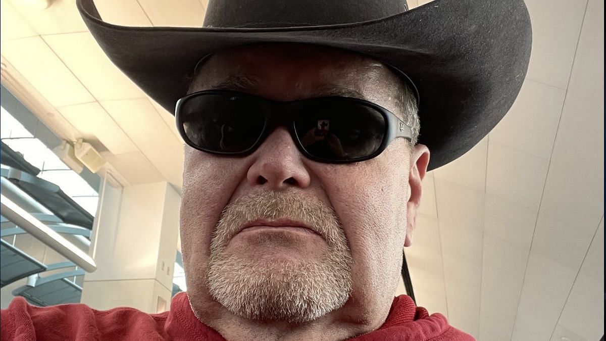 Jim Ross is a veteran wrestling commentator (Image via Jim Ross