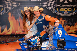 Who is Scott Dixon's wife, Emma Davies-Dixon - A former international track star for Wales