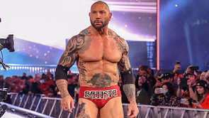 "I'm your guy" - Former AEW champion offers to replace Batista amid absence