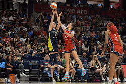 "How is she this nice already?" - WNBA fans erupt to Paige Bueckers' heroics against Mystics