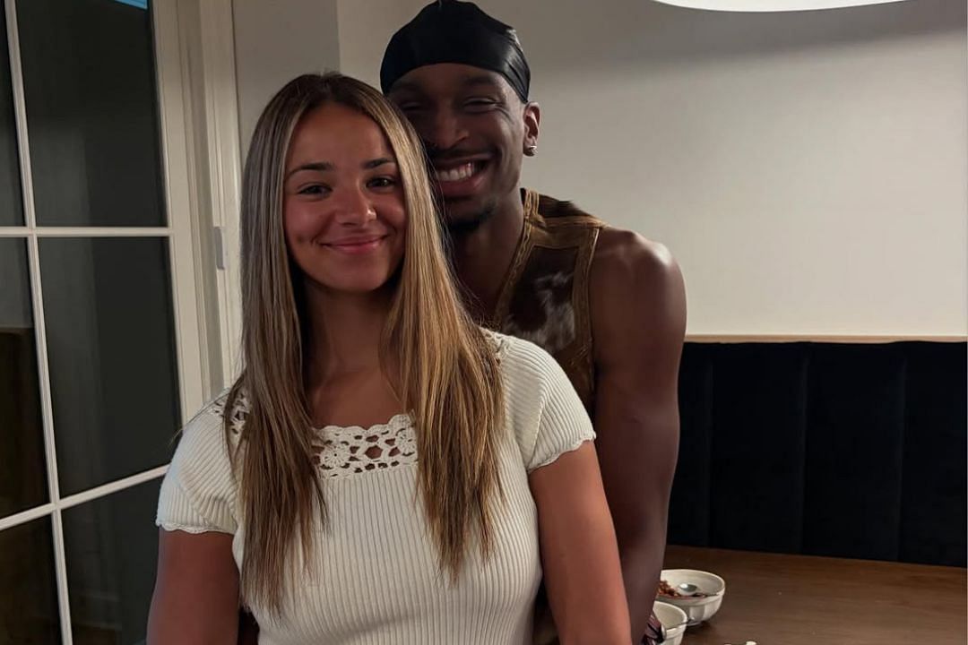 Watch: Shai Gilgeous-Alexander, wife Hailey Summers and first-born Ares click adorable pics with NBA and Finals MVP trophy (Source: Instagram/Hailey Summers)