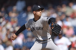 3 key challenges for the Yankees with Luke Weaver’s IL stint