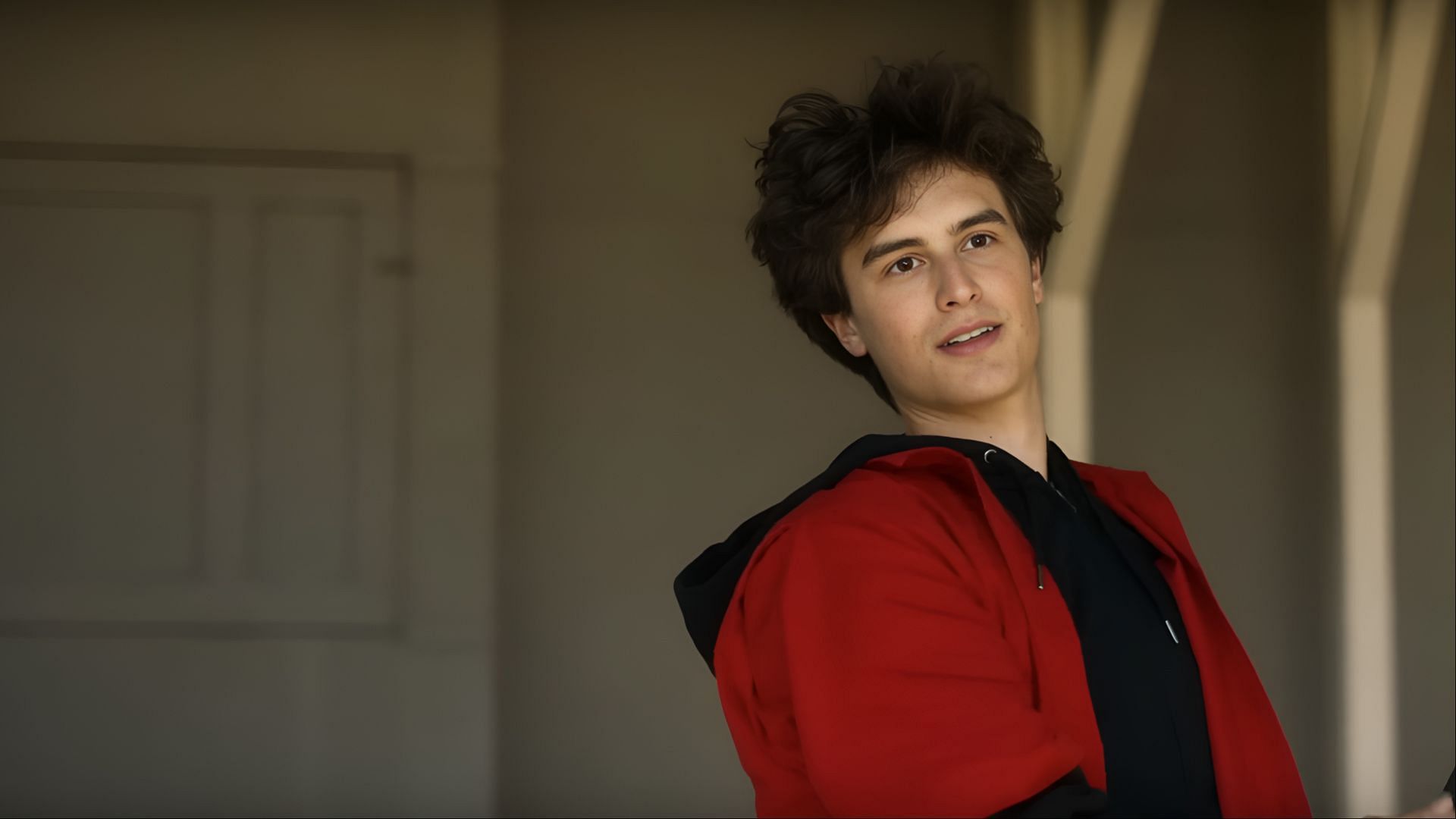 Peter Dager as Santi Wheeler &ndash; A 17-year-old golf prodigy who forms an unlikely bond with former pro Pryce Cahill. (Image via AppleTV)
