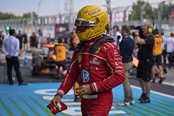 Lewis Hamilton is already thinking of retiring suspects FIA steward