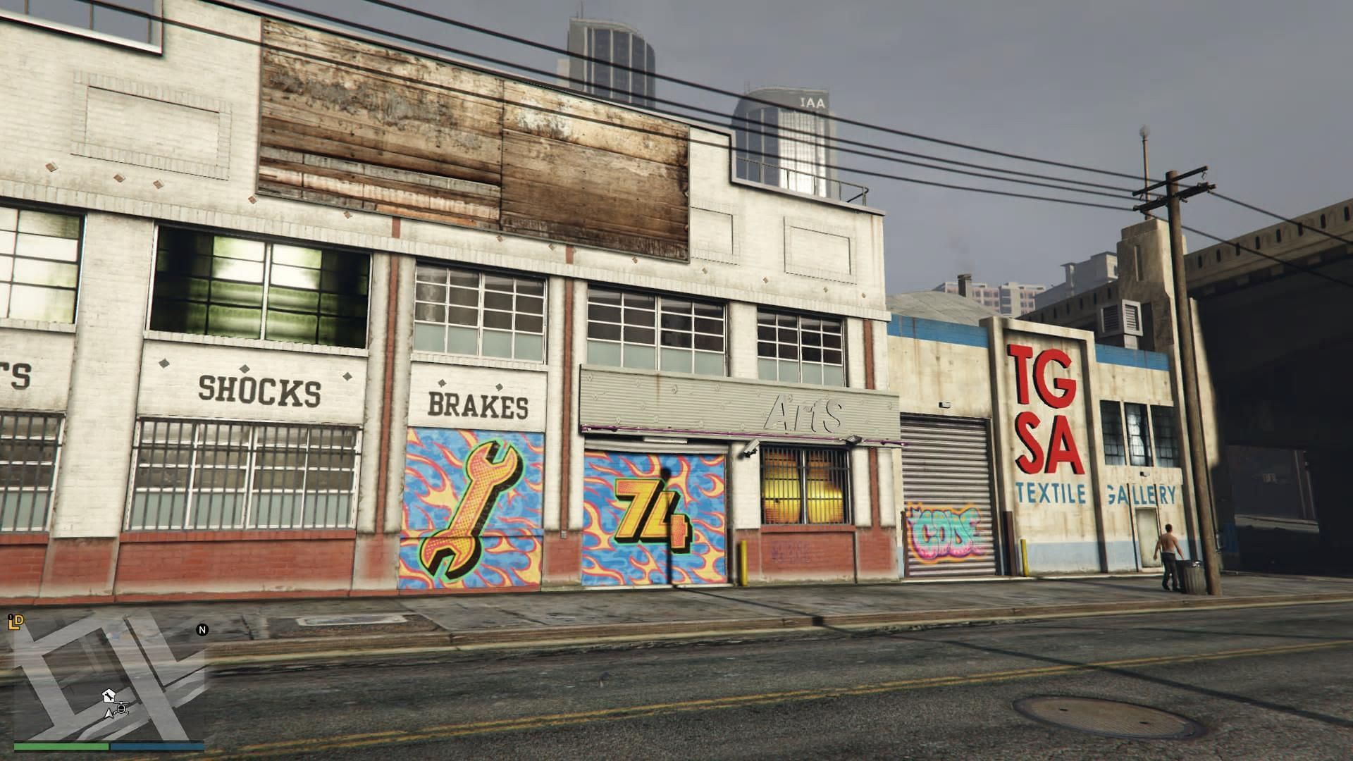 An Auto Shop Property in Los Santos (Image via Rockstar Games)