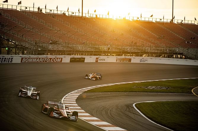 What time is IndyCar race today? Start time, TV channel and starting grid for Bommarito Automotive Group 500 at WWTR