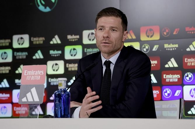 Real Madrid Transfer News Roundup: Xabi Alonso wants three exits, Vinicius Junior agrees renewal, and more - June 10, 2025