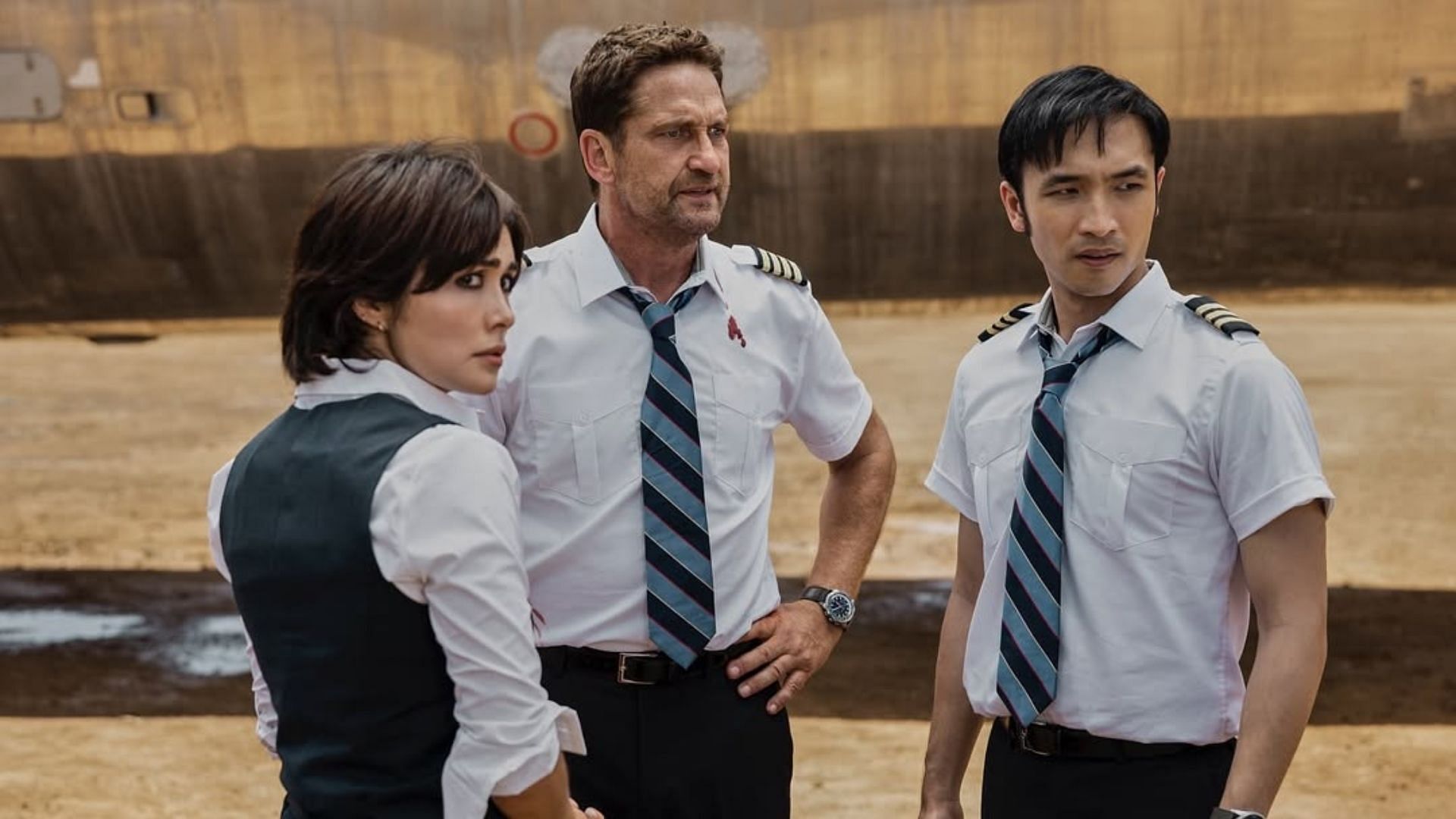 An image taken from the action thriller film (Image via Instagram/@planemovie)
