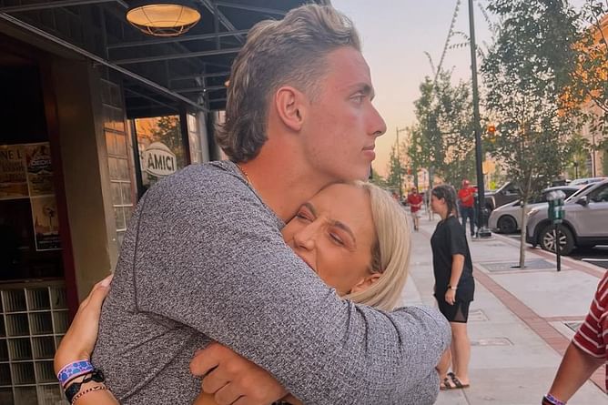 Carson Beck’s sister Kylie drops 1-word comment while expressing excitement about 2025 CFB season