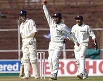 When Michael Vaughan was out handling the ball in IND vs ENG 2001 Bengaluru Test [Watch]