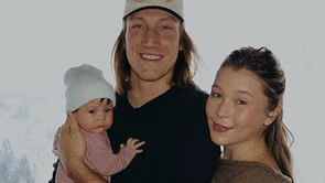 Trevor Lawrence goes shirtless to enjoy quick pickleball session with wife Marissa during Bahamas vacay [WATCH]