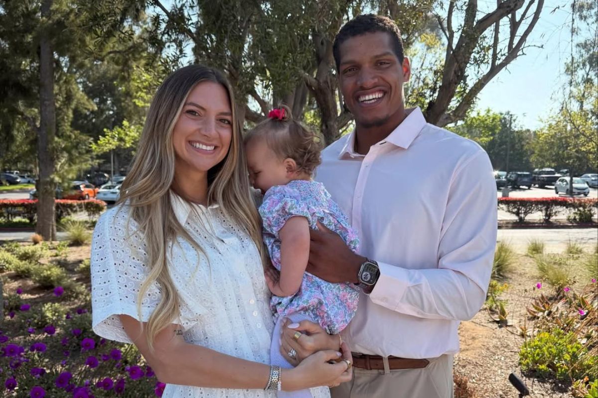 "Crying in daddy issues" - NFL fans react as Allison Kuch shares CCTV clip of Isaac Rochell being 'safe place' for their toddler