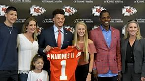 Patrick Mahomes Sr. and family melt over first look at Chiefs QB’s newborn daughter