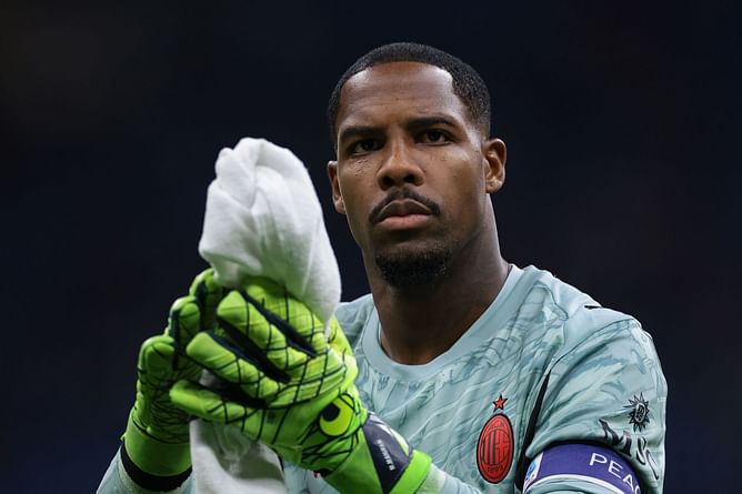 "There was openness to this interest" - Milan chief addresses rumors linking Mike Maignan with move to Chelsea