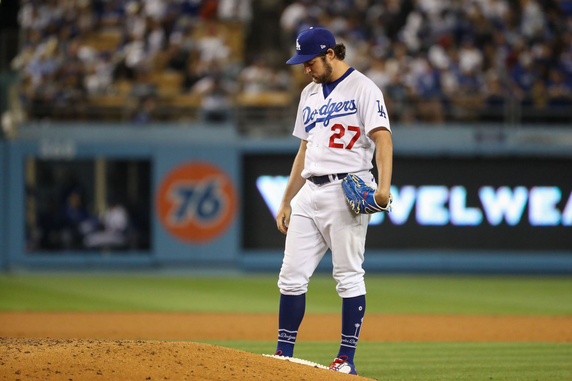 MLB: JUN 28 Giants at Dodgers - Source: Getty