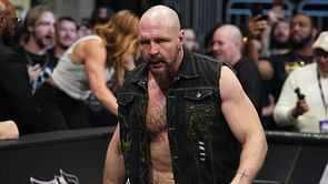 3 signs Jon Moxley is finally losing his AEW World Championship at All In 2025