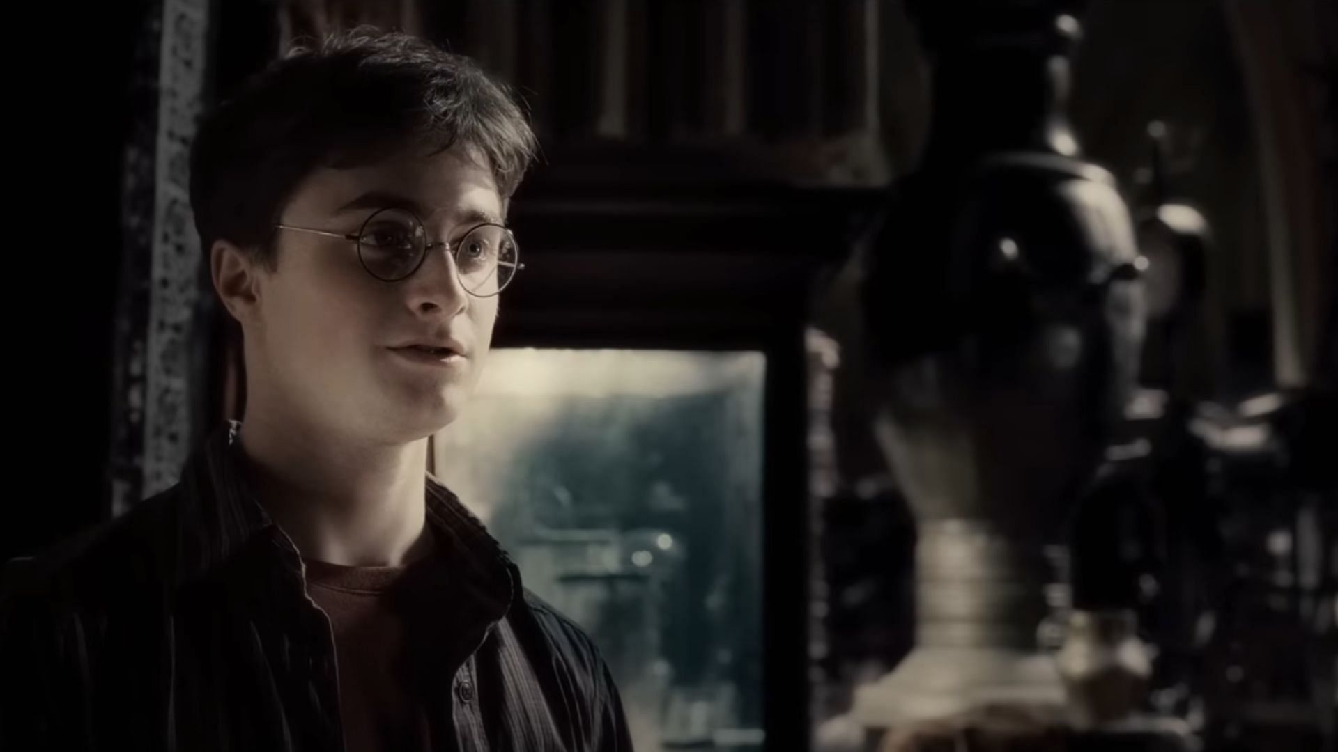 Harry outwits Snape (Image via Warner Bros)