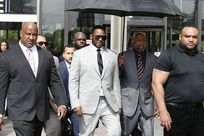 "What does R. Kelly know that makes the feds wanna kill him?" — DJ Envy doesn't think the R&B artist is going to "come home" despite recent reports